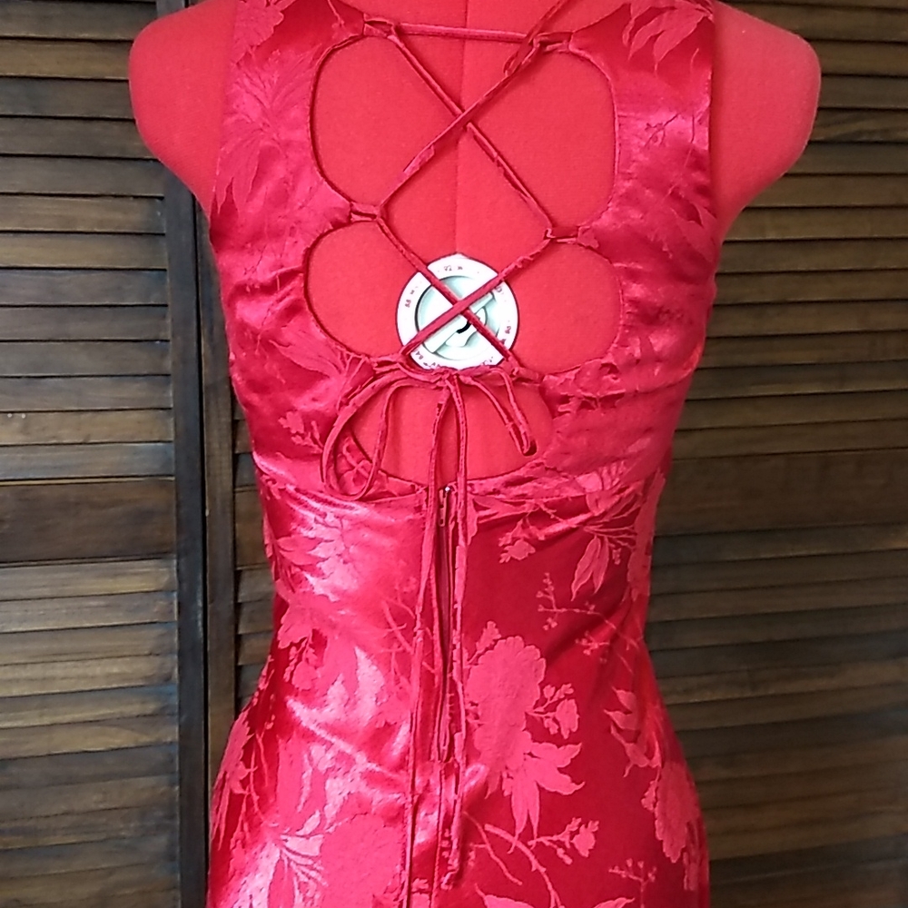 Red Formal - Picture 6 of 9